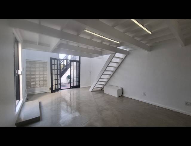 48M² SERVICED OFFICE TO LET IN CAPE TOWN CITY CENTRE
